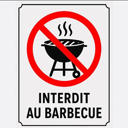 à La De De Lau 3*